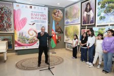 В Баку прошел двухдневный арт-марафон "Соприкоснись с природой, передай её загадочную красоту!" (ФОТО)