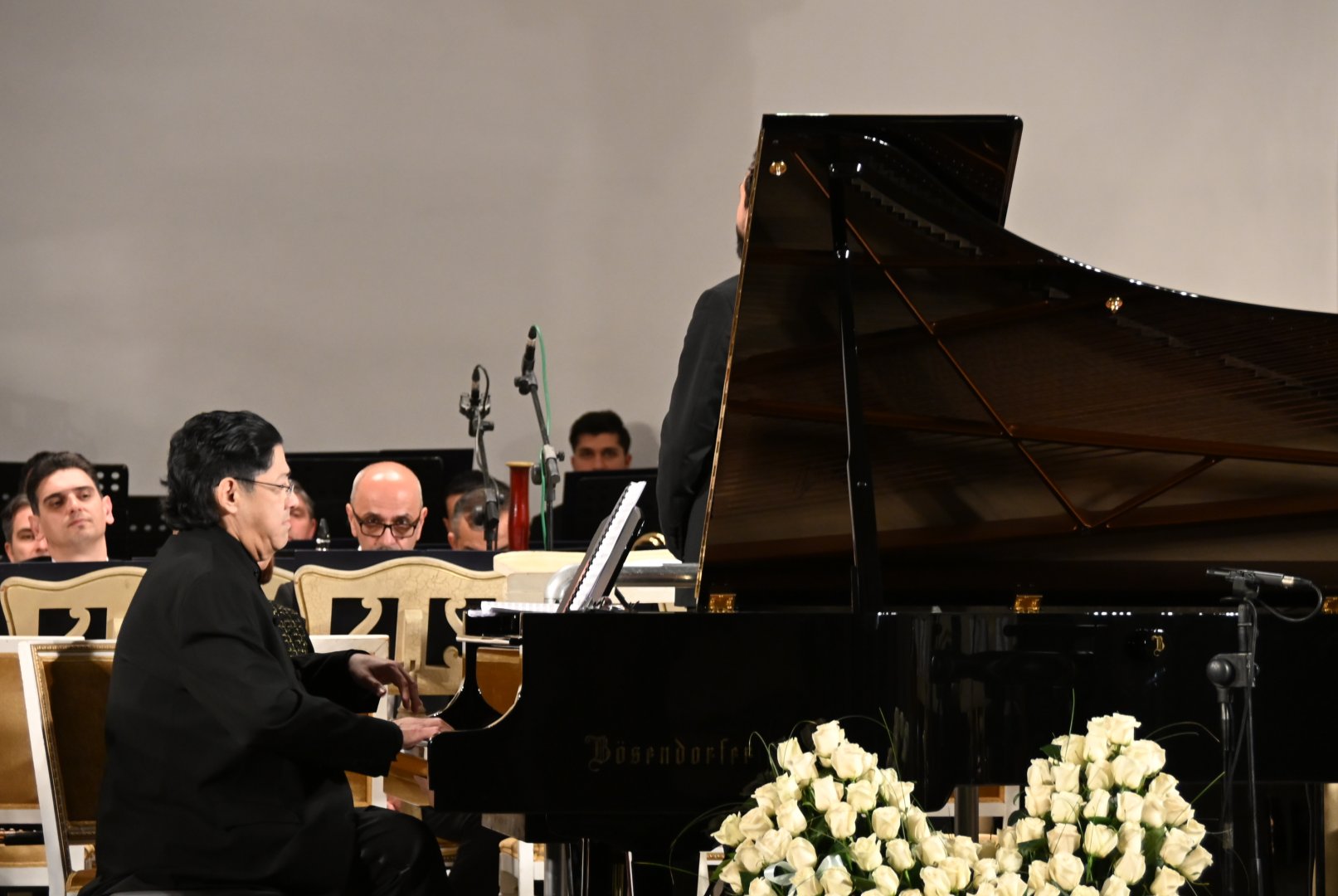 В Баку представлена мировая премьера Геннадия Ровнера "Anabasis" (ФОТО)