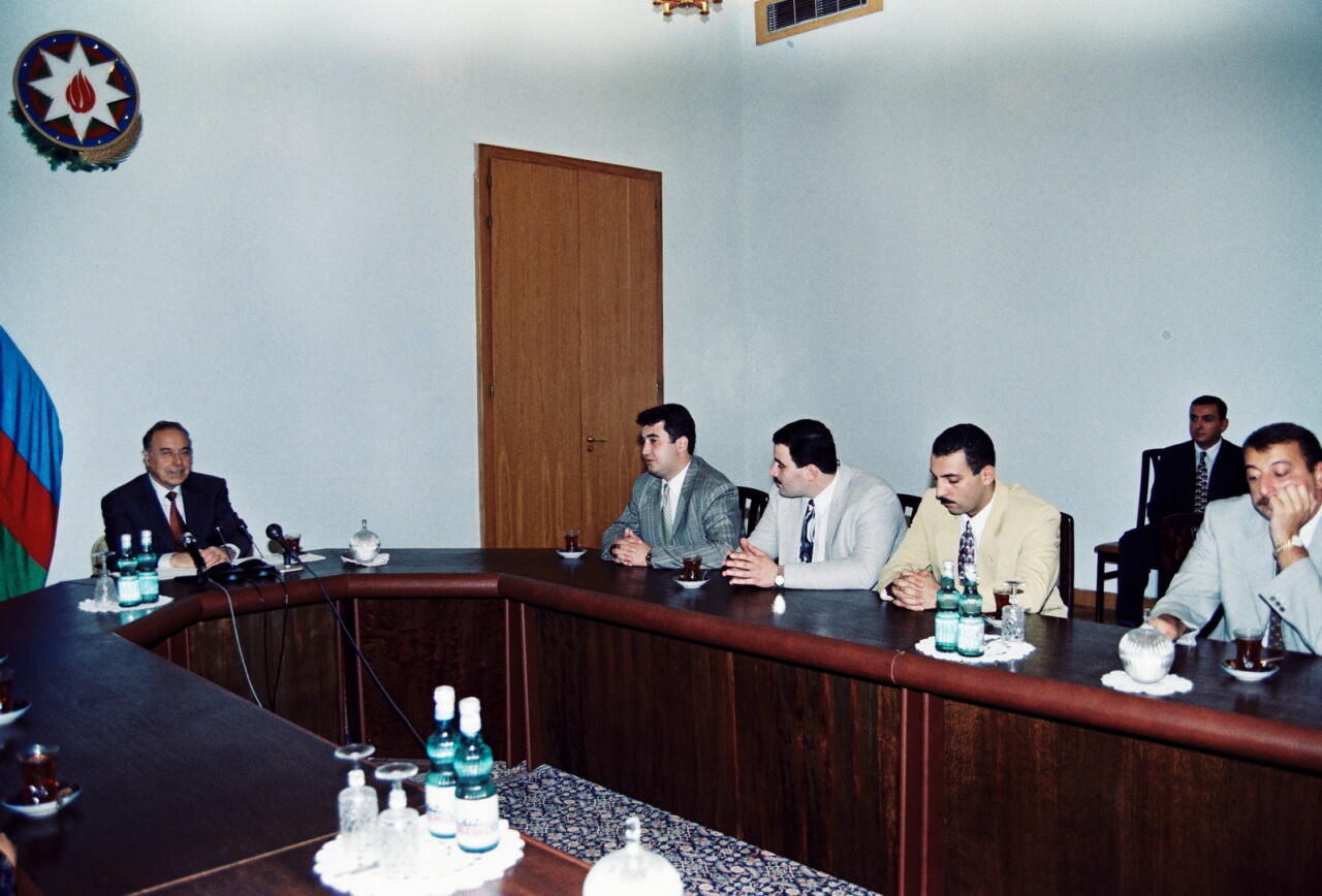 Если звезды зажигают, значит, это кому-нибудь нужно? - АКТУАЛЬНО от Эльмиры Ахундовой (ФОТО)