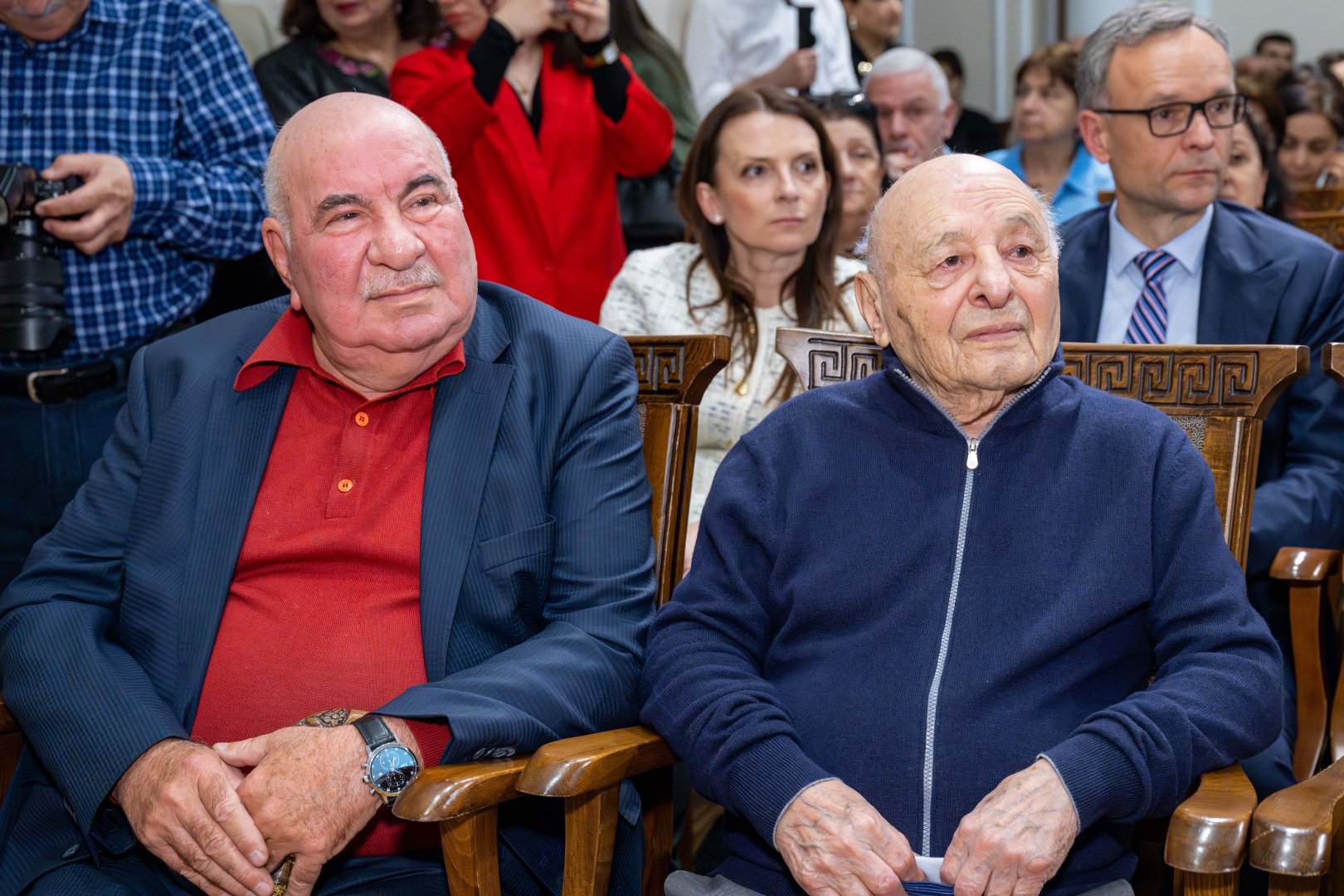 Лица, пейзажи, судьбы - палитра эпохи Джахангира Рустамова в реальности и вдохновении (ФОТО)