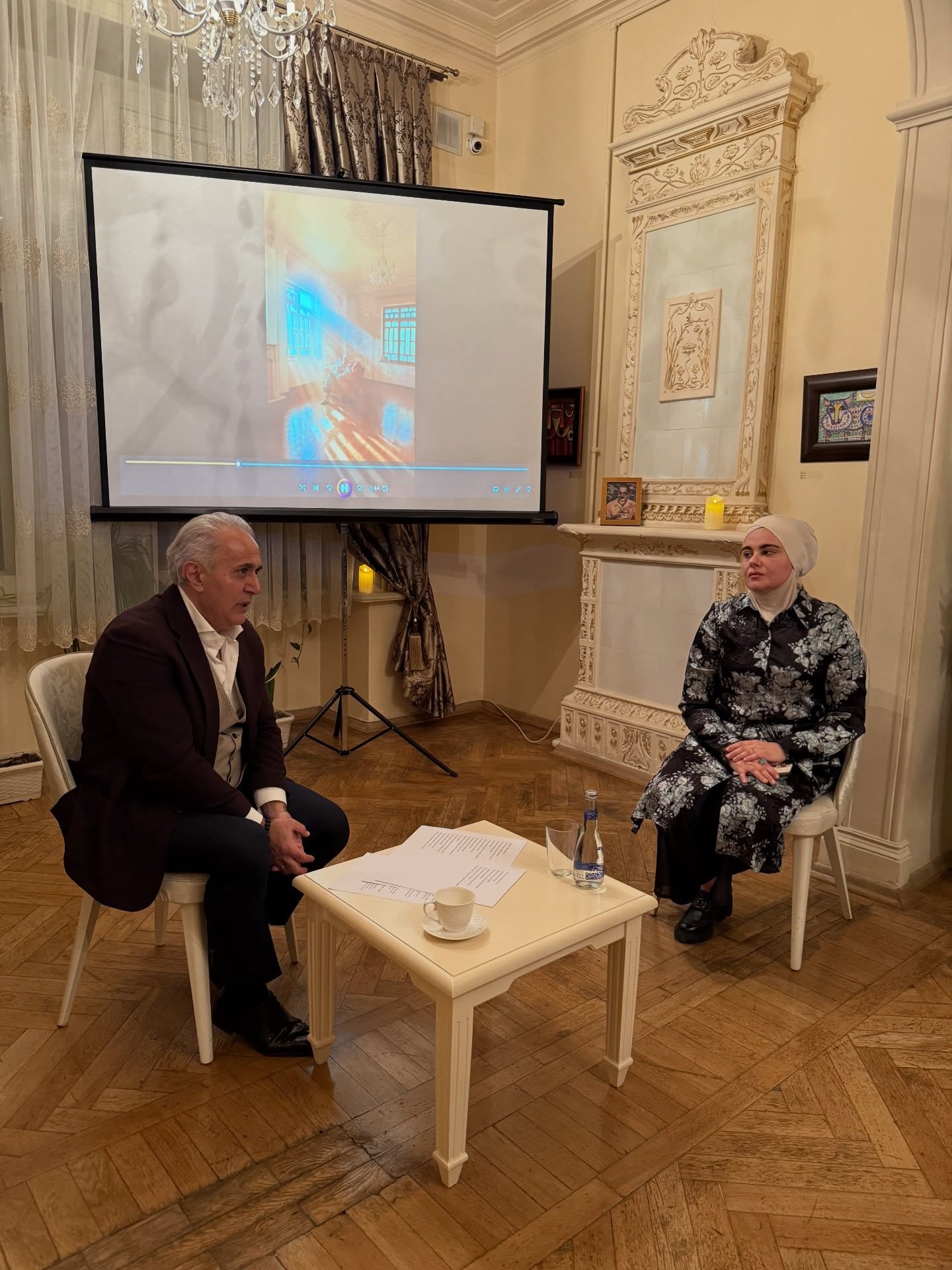 Неформальная встреча с Фирдовси Атакишиевым - без привычной театральной дистанции (ФОТО)