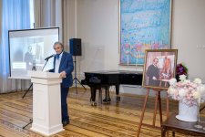 Лица, пейзажи, судьбы - палитра эпохи Джахангира Рустамова в реальности и вдохновении (ФОТО)