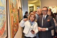 В Баку открылась персональная выставка художника Таира Шихалиева (ФОТО)