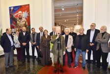 В Баку открылась персональная выставка художника Таира Шихалиева (ФОТО)