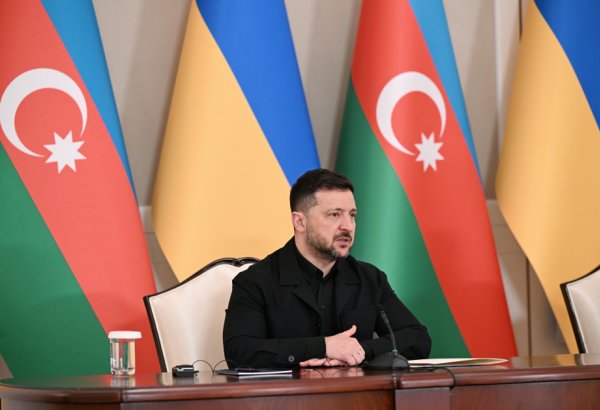Украина желает Азербайджану и Армении устойчивого мира – Зеленский
