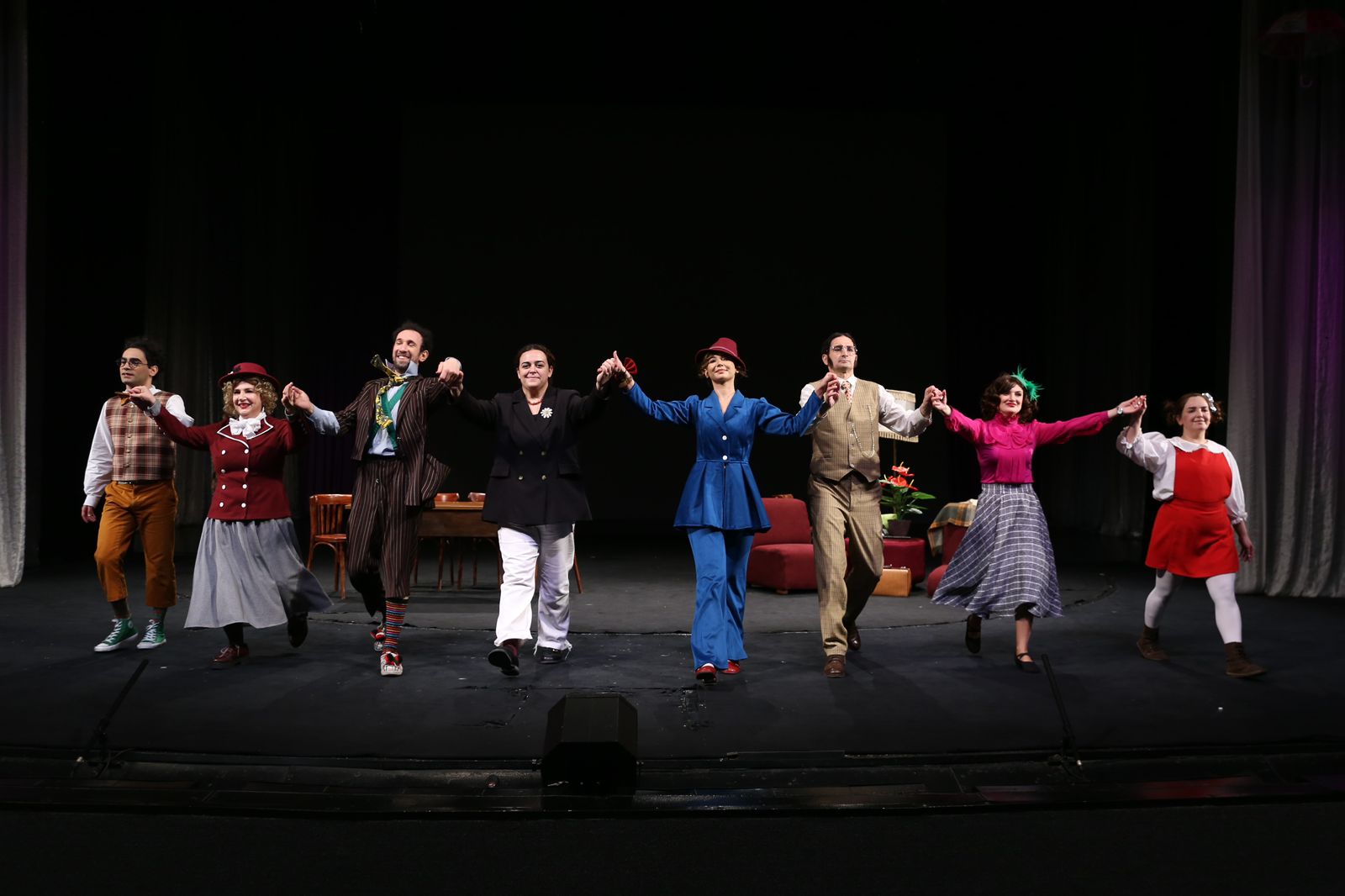 В Баку появилась волшебница, понимающая язык животных и птиц (ФОТО)