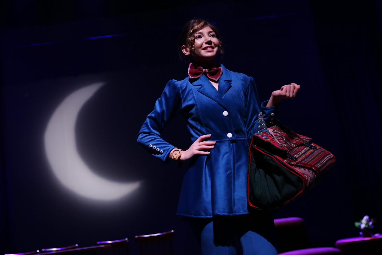 В Баку появилась волшебница, понимающая язык животных и птиц (ФОТО)