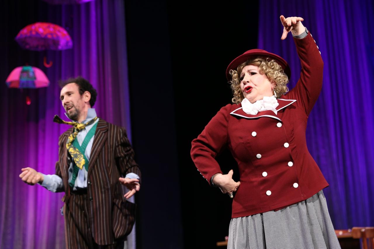 В Баку появилась волшебница, понимающая язык животных и птиц (ФОТО)