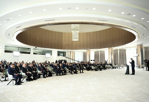 Азербайджан и Чехия подписали меморандумы по промышленному и инвестиционному сотрудничеству