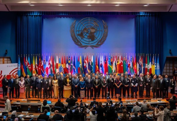 На сессии ЭСКАТО представлен опыт Азербайджана в транспортной сфере (ФОТО)