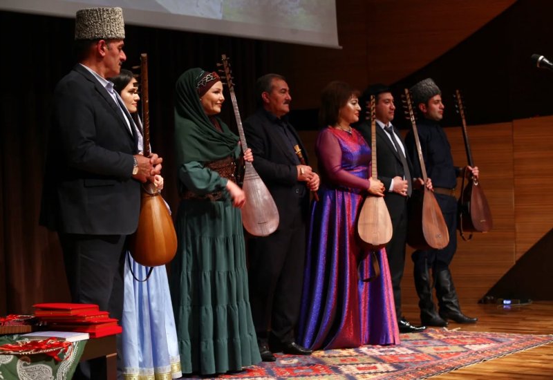 Поэзия Ашуга Алескера - это сама жизнь (ФОТО)