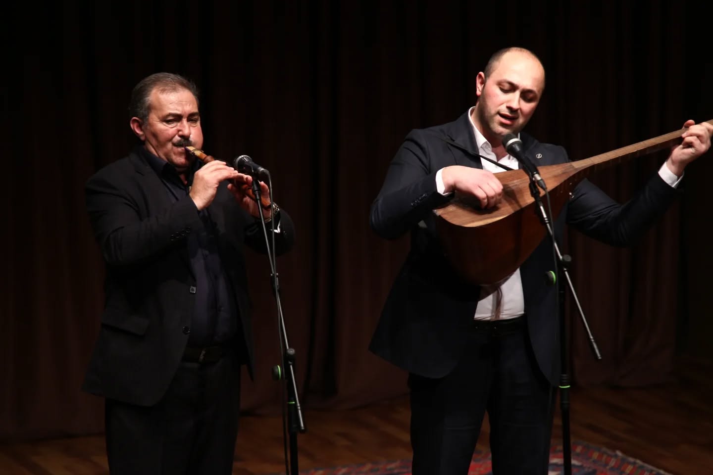 Поэзия Ашуга Алескера - это сама жизнь (ФОТО)