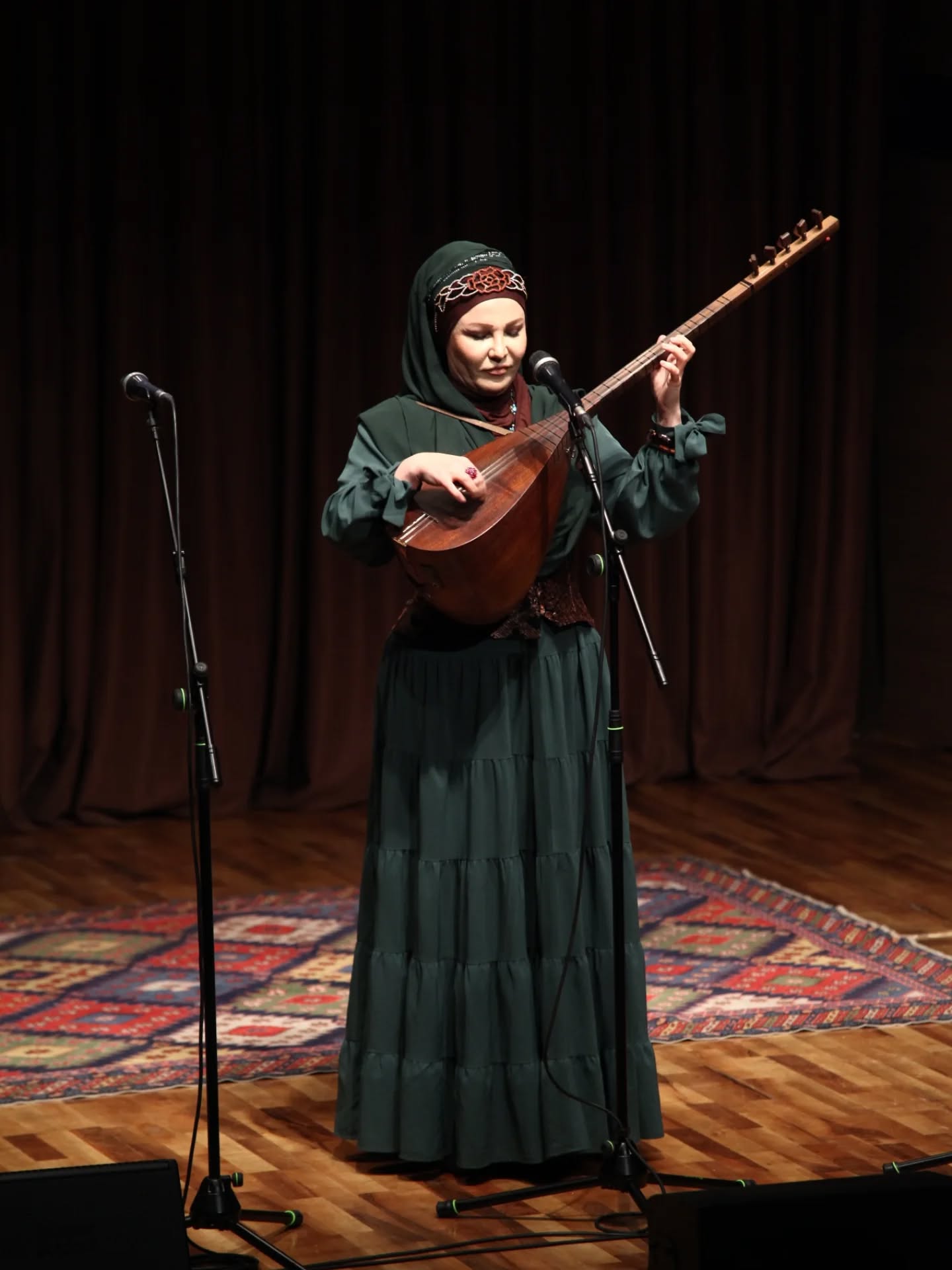 Поэзия Ашуга Алескера - это сама жизнь (ФОТО)