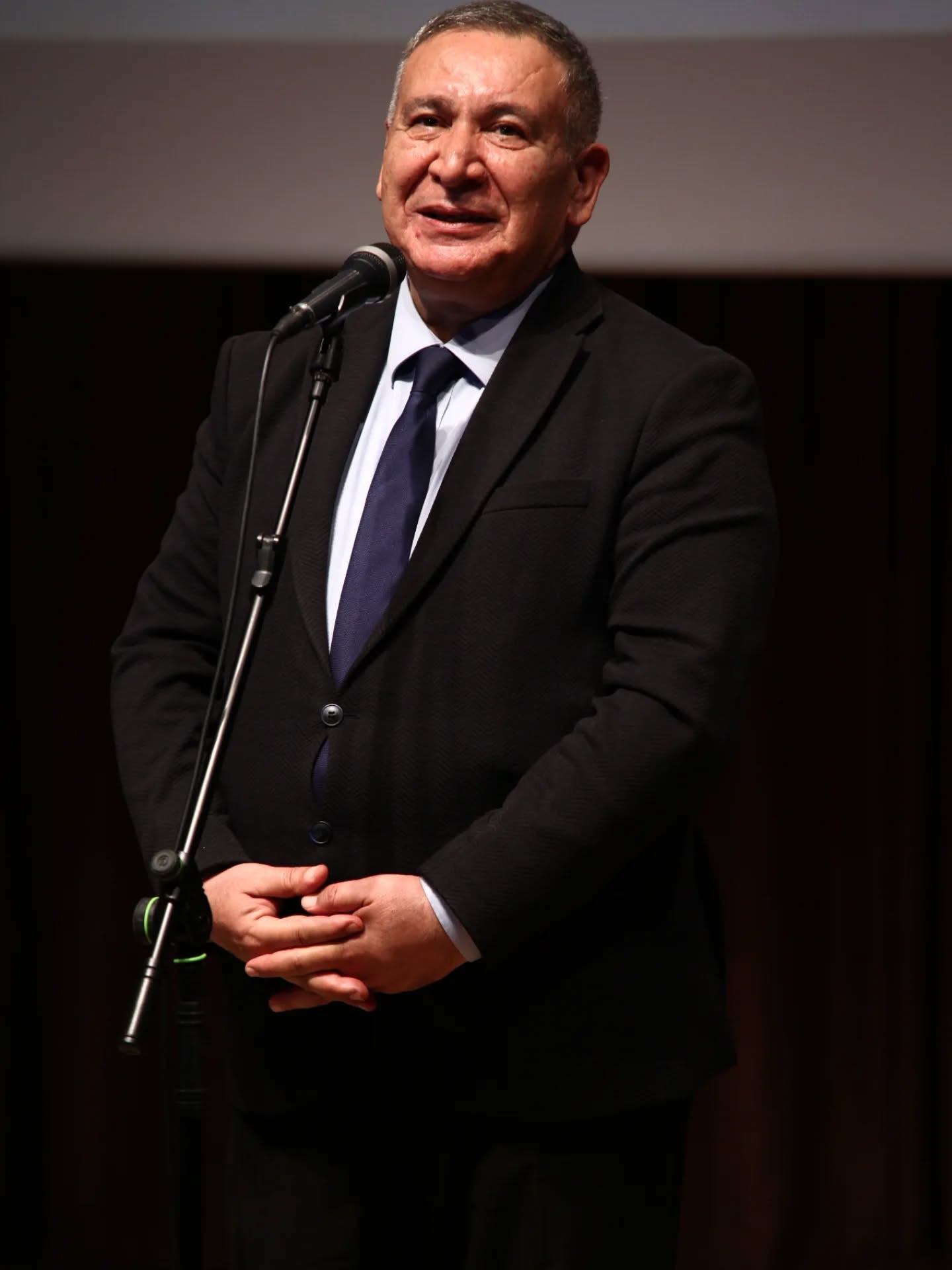 Жизнь в стихах: в Баку прошел юбилейный вечер Барата Вюсала (ФОТО)