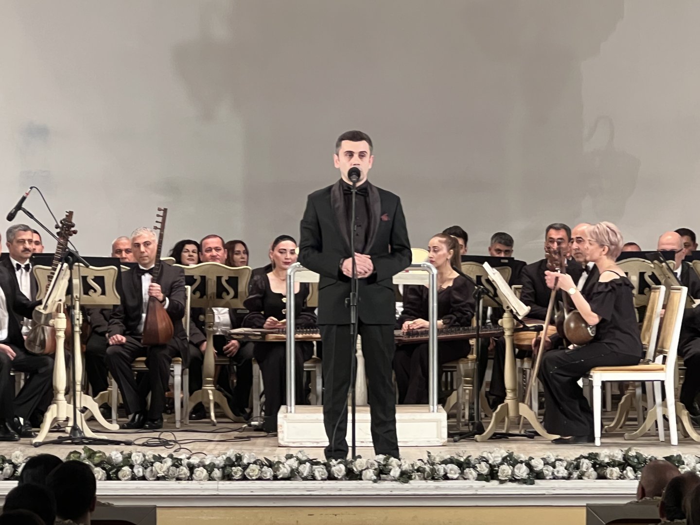 Праздник длиною в 90 лет - торжество азербайджанской музыки и танцев (ФОТО)