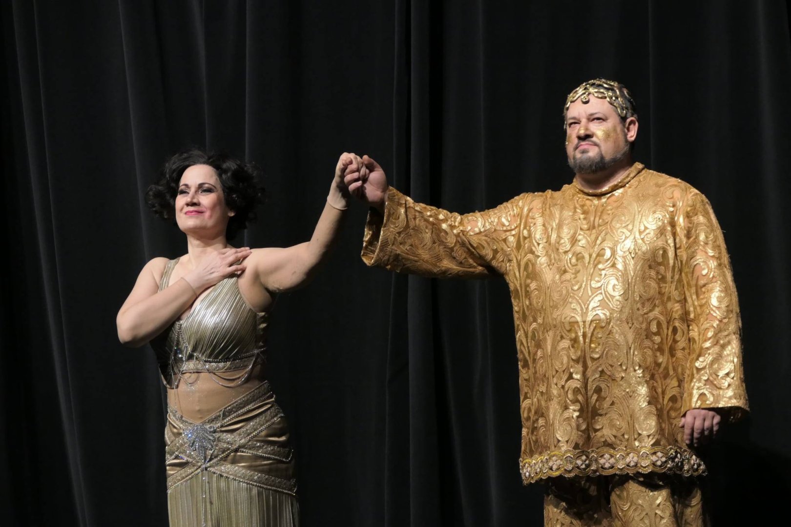 Народный артист Азербайджана Аваз Абдулла стал вавилонским царем в Германии (ФОТО)