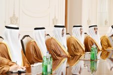 Президент Ильхам Алиев принял делегацию Объединенных Арабских Эмиратов (ФОТО/ВИДЕО)