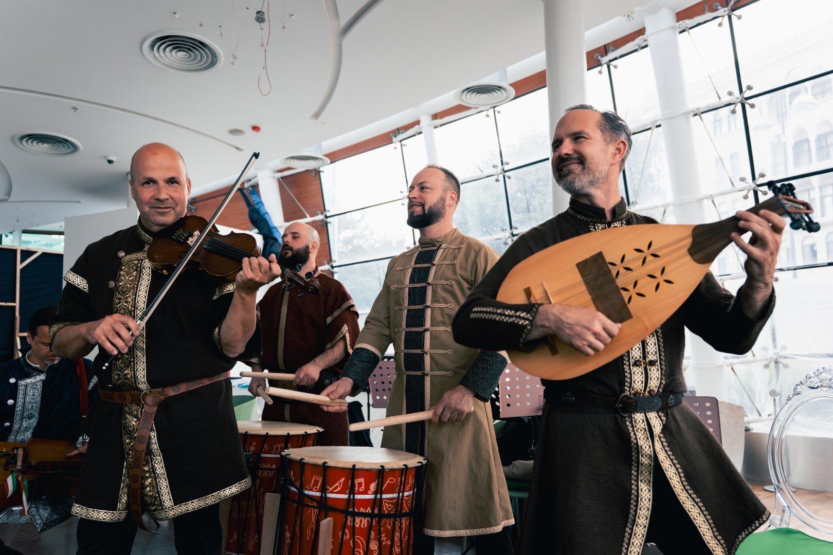 При поддержке Фонда Гейдара Алиева "Проект Венгерская рапсодия" проводит съемки в Азербайджане (ФОТО)