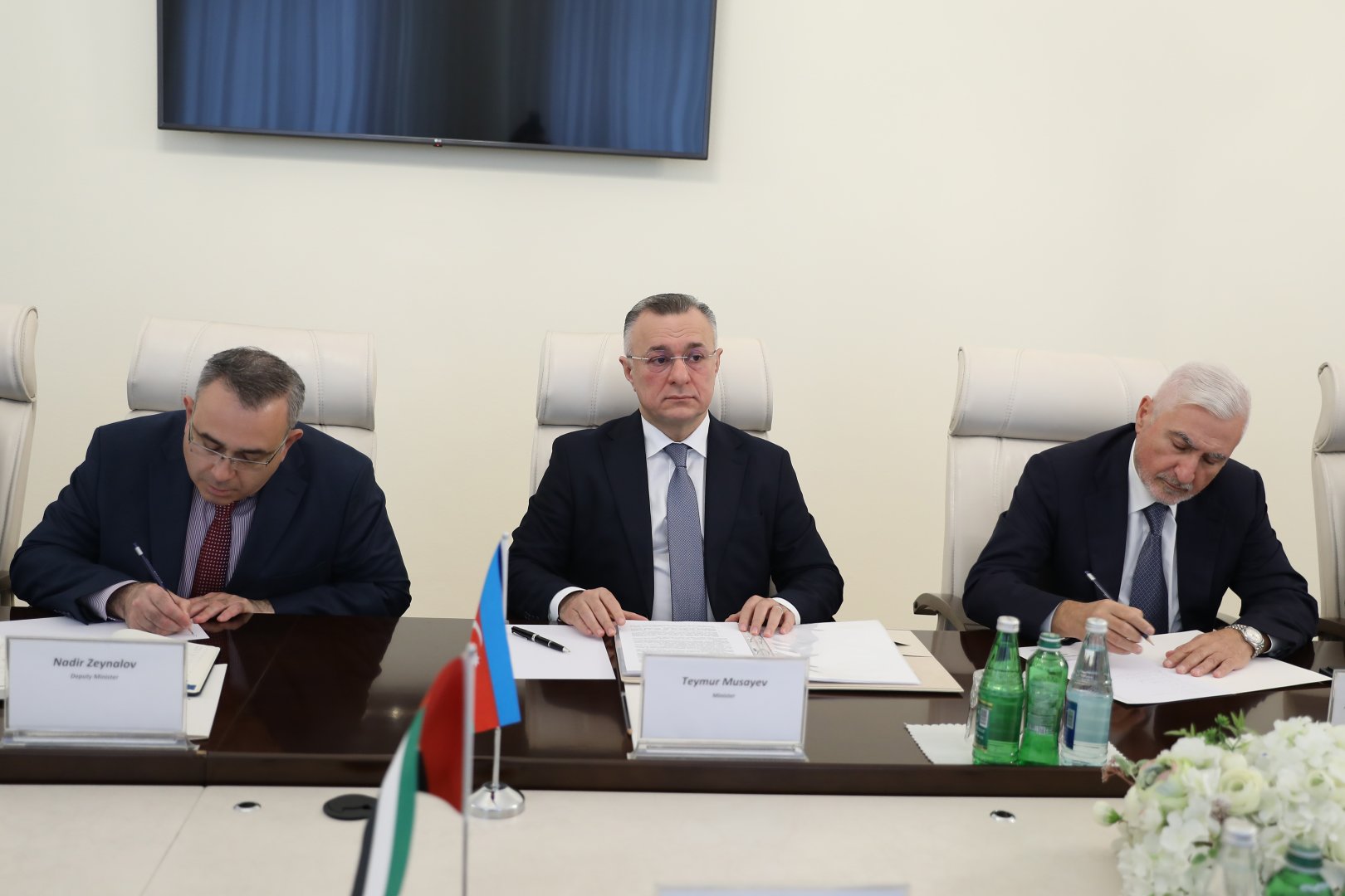 Сотрудничество между Азербайджаном и ОАЭ в сфере здравоохранения успешно развивается - министр (ФОТО)