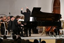 Малая Морская улица в Баку - путешествие сквозь музыку и эмоции (ФОТО)