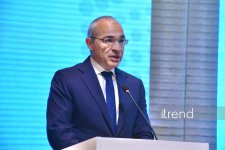 В Баку проходит мероприятие, посвященное развитию предпринимательства (ФОТО)