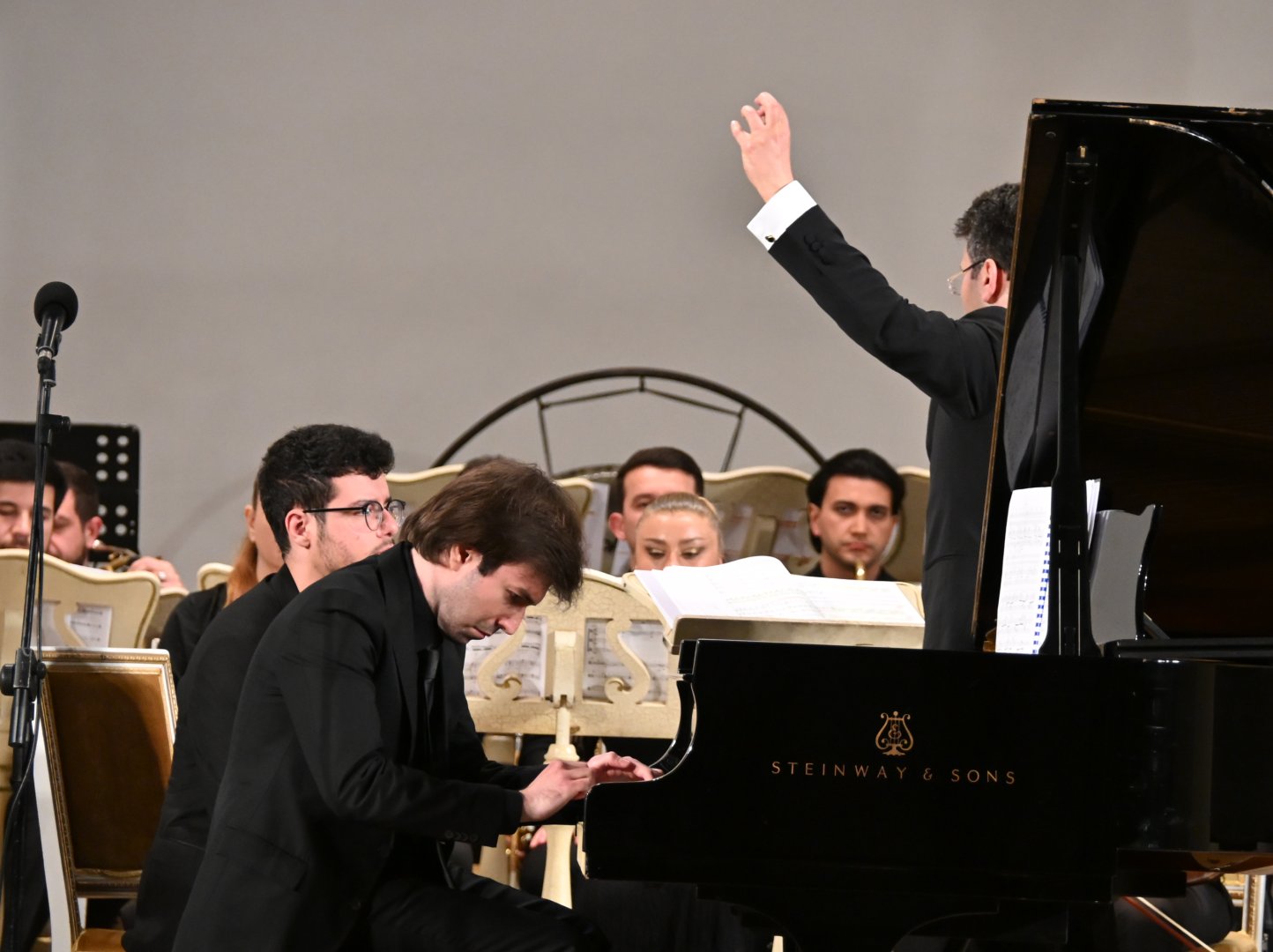 Малая Морская улица в Баку - путешествие сквозь музыку и эмоции (ФОТО)