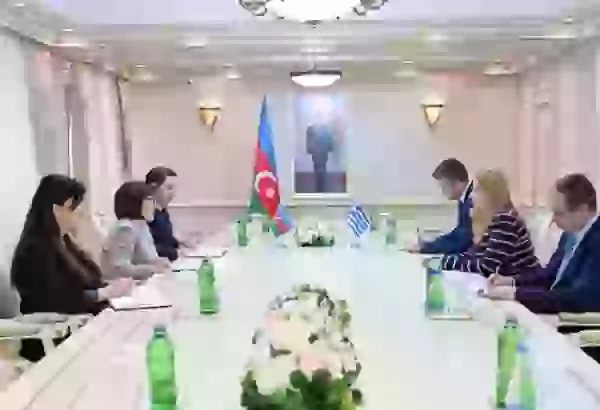 Сахиба Гафарова провела обмен мнениями с послом Греции (ФОТО)