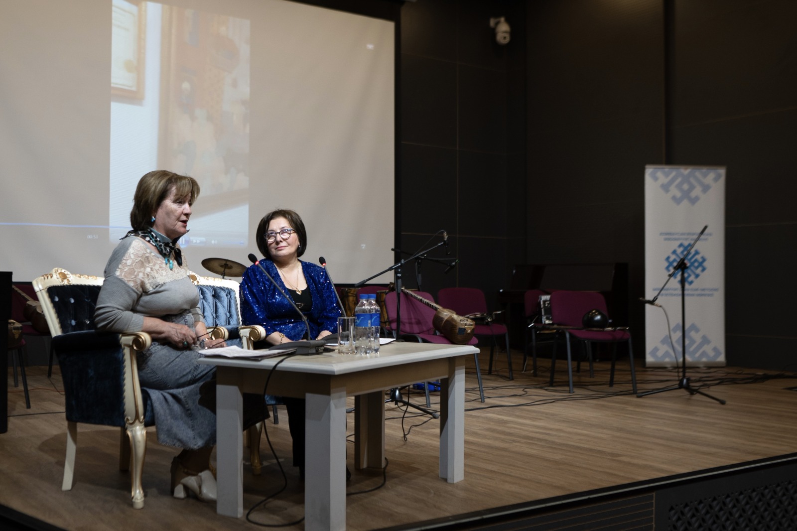 Гянджа стала площадкой для обсуждения сохранения фольклорного наследия (ФОТО)