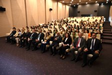 Гянджа стала площадкой для обсуждения сохранения фольклорного наследия (ФОТО)