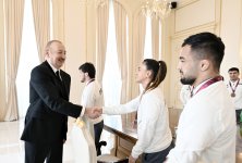 Президент Ильхам Алиев принял борцов, завоевавших первое место в командном зачете на чемпионате Европы (ФОТО)