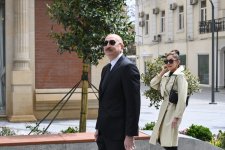 Президент Ильхам Алиев и Первая леди Мехрибан Алиева приняли участие в открытии после реконструкции улицы Ислама Сафарли в Баку (ФОТО)