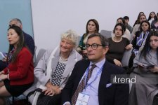 Международный форум ковра в Баку - первая сессия "Дизайн, коллекции и развитие продукта" (ФОТО)