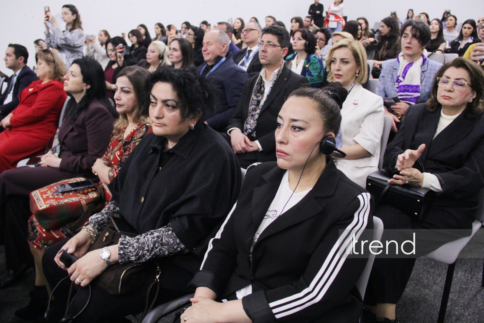Международный форум ковра в Баку - вторая сессия "Производство, устойчивое развитие и глобальное распределение" (ФОТО)