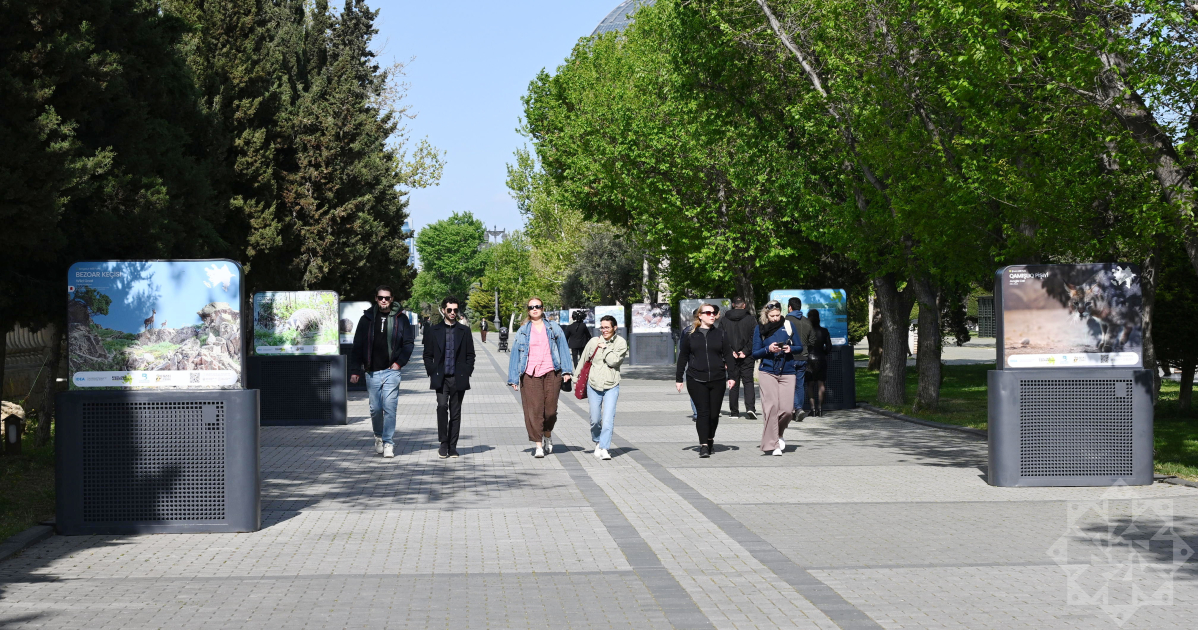В Баку проходит выставка «По следам азербайджанской природы» (ФОТО)