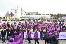 На старте и финише "Бакинского марафона 2026" был организован концерт (ФОТО)