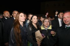 Лейла Алиева и Арзу Алиева посетили Международный фестиваль ковра (ФОТО)