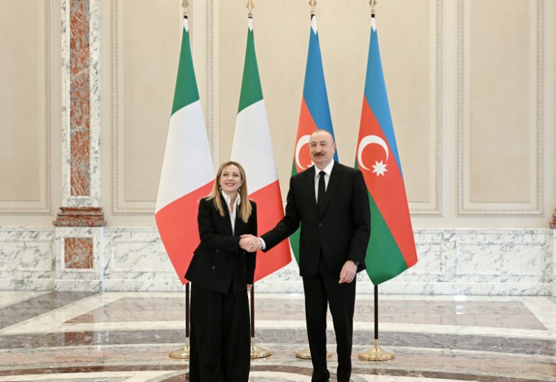 Состоялась встреча Президента Ильхама Алиева с Председателем Совета министров Италии Джорджей Мелони в формате «один на один» (ФОТО)