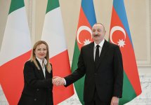 Состоялась встреча Президента Ильхама Алиева с Председателем Совета министров Италии Джорджей Мелони в формате «один на один» (ФОТО)