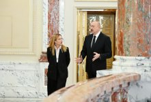 Состоялась встреча Президента Ильхама Алиева с Председателем Совета министров Италии Джорджей Мелони в формате «один на один» (ФОТО)