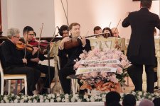 Вечер памяти выдающегося тариста Рамиза Гулиева объединил мастеров национальной музыки (ФОТО)
