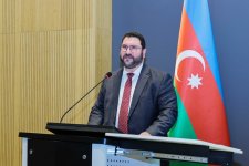 В UNEC состоялся ознакомительный тур Группы Исламского банка развития для молодежи (ФОТО)