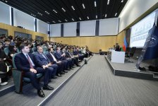 В UNEC состоялся ознакомительный тур Группы Исламского банка развития для молодежи (ФОТО)