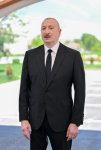 Президент Ильхам Алиев и Первая леди Мехрибан Алиева встретились с жителями, переехавшими в село Шукюрбейли Джебраильского района (ФОТО)
