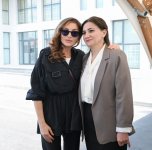 Президент Ильхам Алиев и Первая леди Мехрибан Алиева встретились с жителями, переехавшими в село Шукюрбейли Джебраильского района (ФОТО)