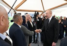 Президент Ильхам Алиев и Первая леди Мехрибан Алиева встретились с жителями, переехавшими в село Шукюрбейли Джебраильского района (ФОТО)