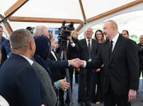 Президент Ильхам Алиев и Первая леди Мехрибан Алиева встретились с жителями, переехавшими в село Шукюрбейли Джебраильского района (ФОТО)