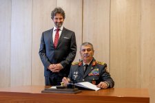 Министр обороны Азербайджана посетил Словакию с официальным визитом (ФОТО)