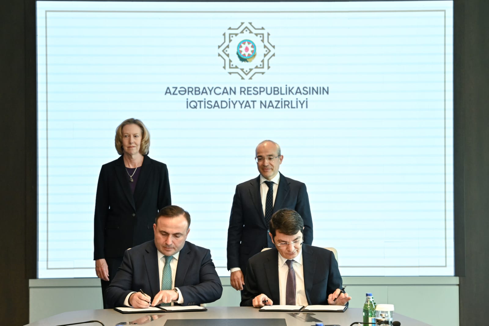 Между Азербайджаном и bp подписаны документы по энергетике и цифровой инфраструктуре (ФОТО)