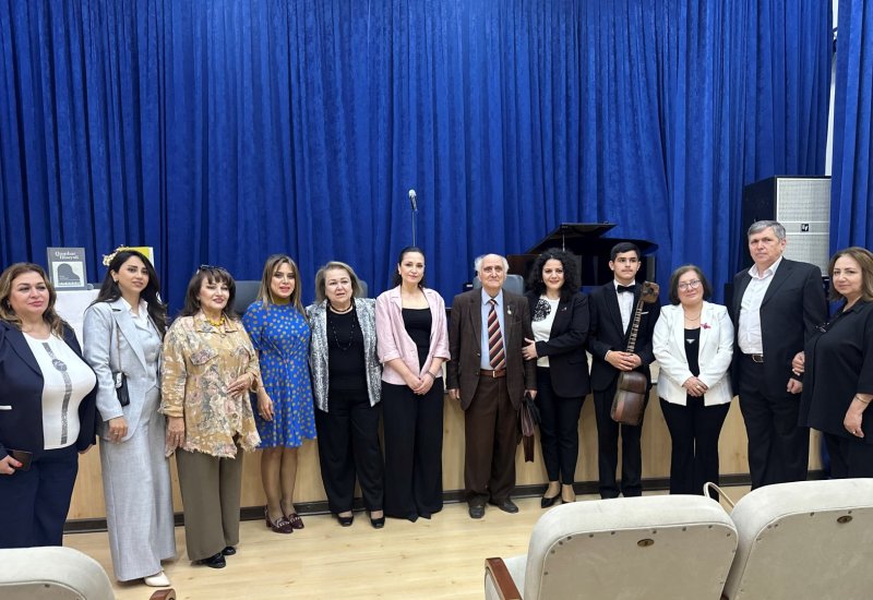 Прошел научный семинар, посвященный автору бессмертных песен Гамбару Гусейнли (ФОТО)
