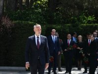 Словацкая делегация посетила могилу общенационального лидера Гейдара Алиева (ФОТО)